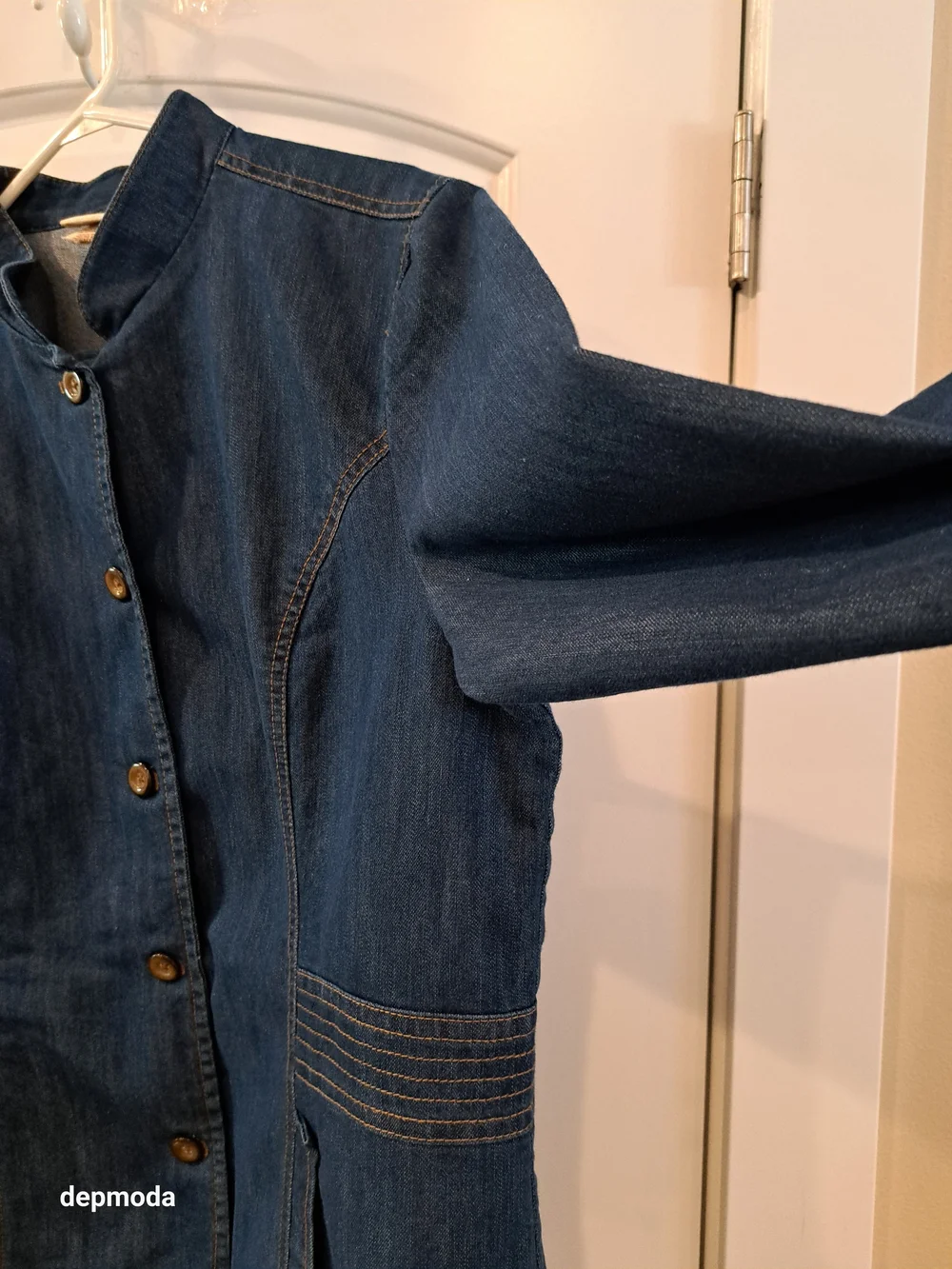 Covington Denim jacket medium Blue with mandarin Collar size Xl